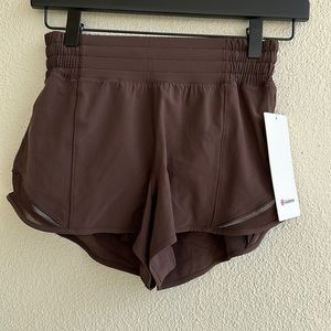 Lululemon Hottie Hot High Rise Shirts 2.5